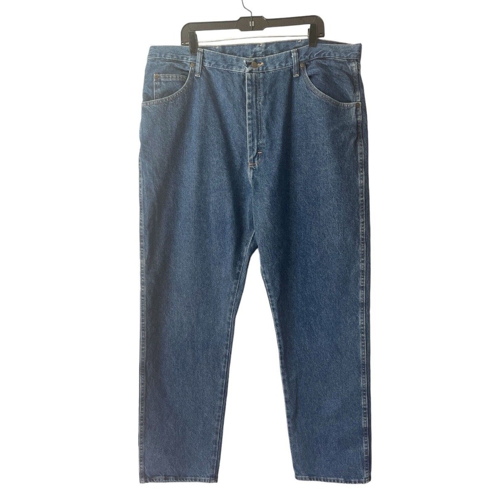 NWT Wrangler Regular Fit Medium Wash Straight Leg Jeans Size 42x32